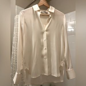 VINCE Stretch-Silk Slim-Fitted Shirt in Cream, size XS